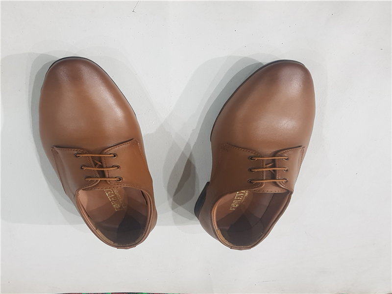 Men Genuine Leather Shoes.